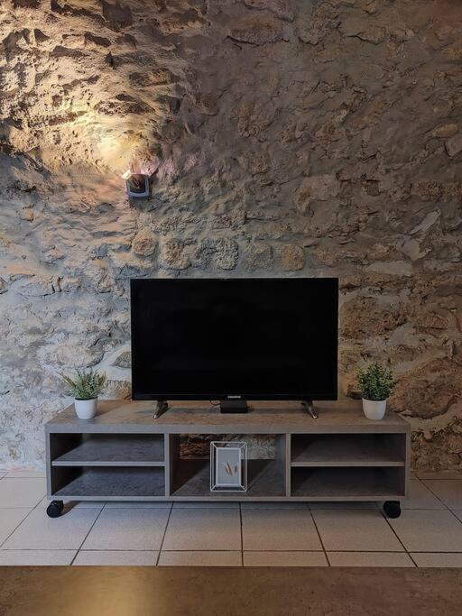 T2 La Voute Gontardaise Appartement Les Granges-Gontardes Buitenkant foto